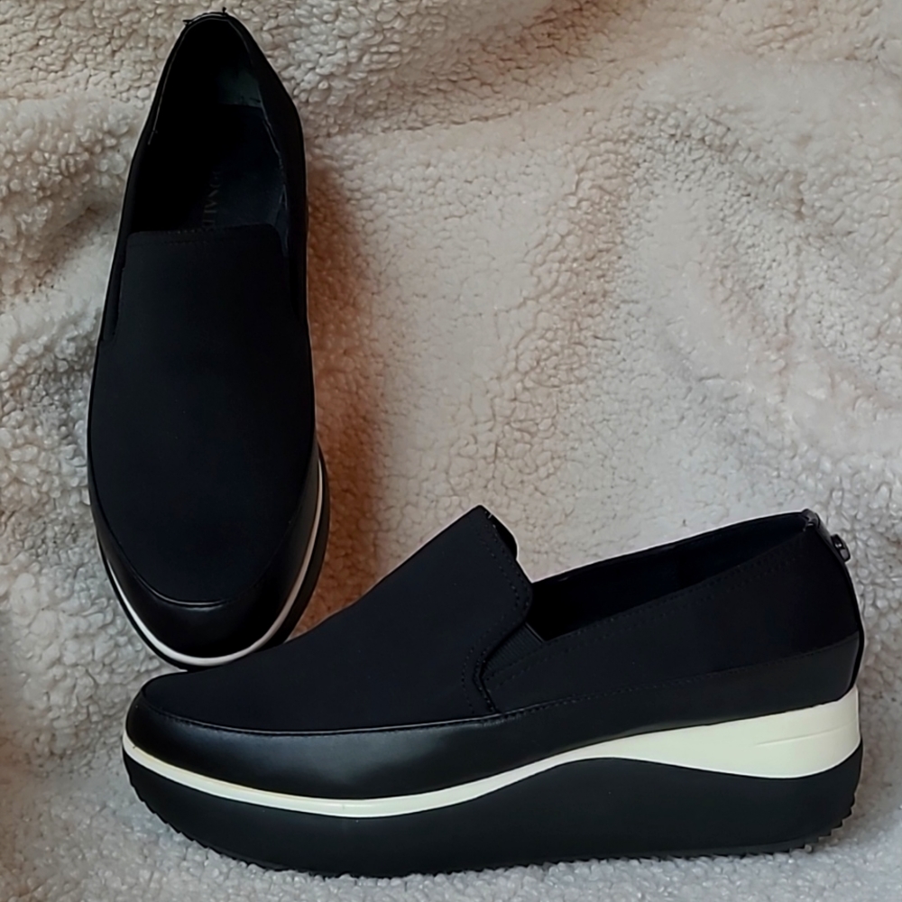 Donald J Pilner lizee women's sneaker size 8